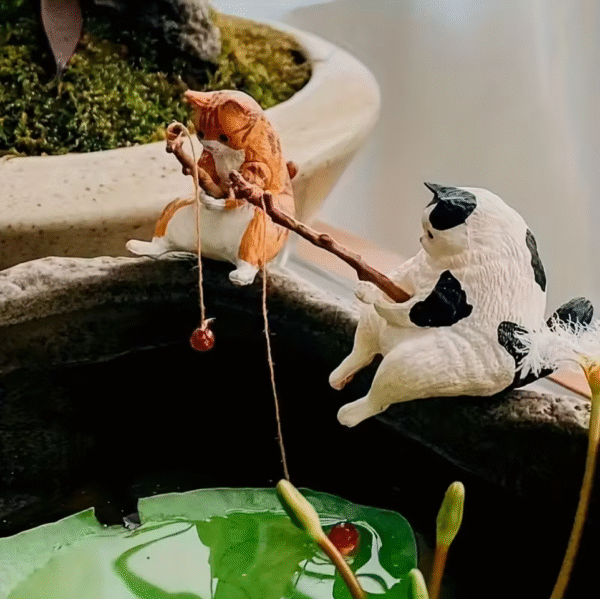 4 Piece Cat Fishing Figurines